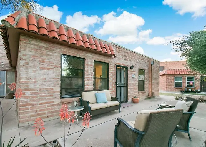 Cute Townhome With Community Pool 5 Mins To Tmc Сasa de vacaciones